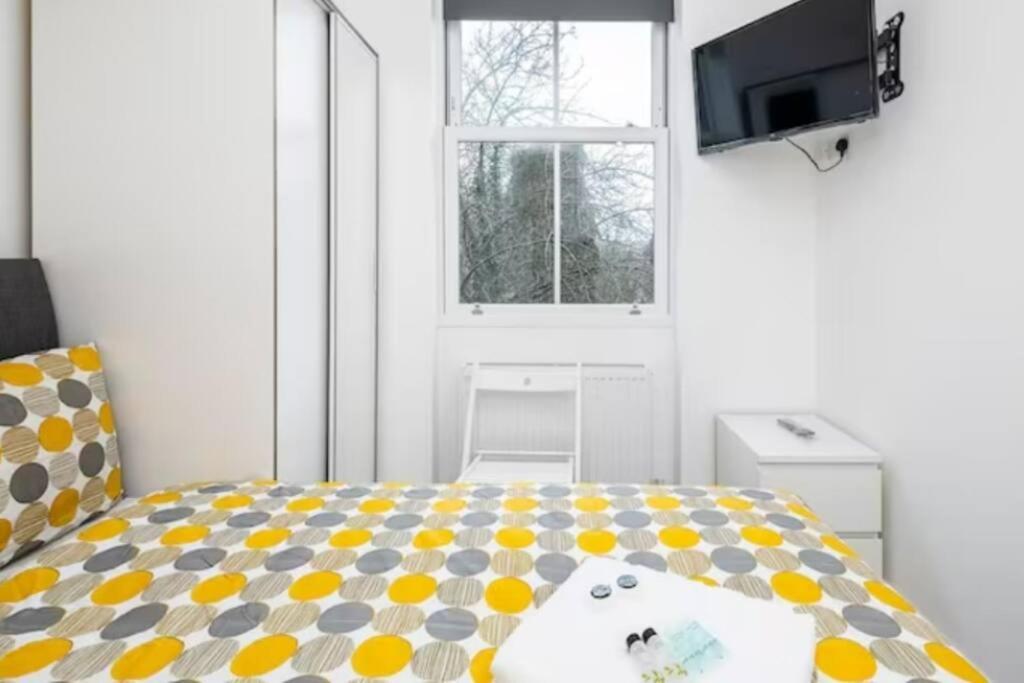 Great Location Service And Stay Double Ensuite Room With Shared Kitchen- 5Mins Walk From Tufnell Park Лондон Екстериор снимка