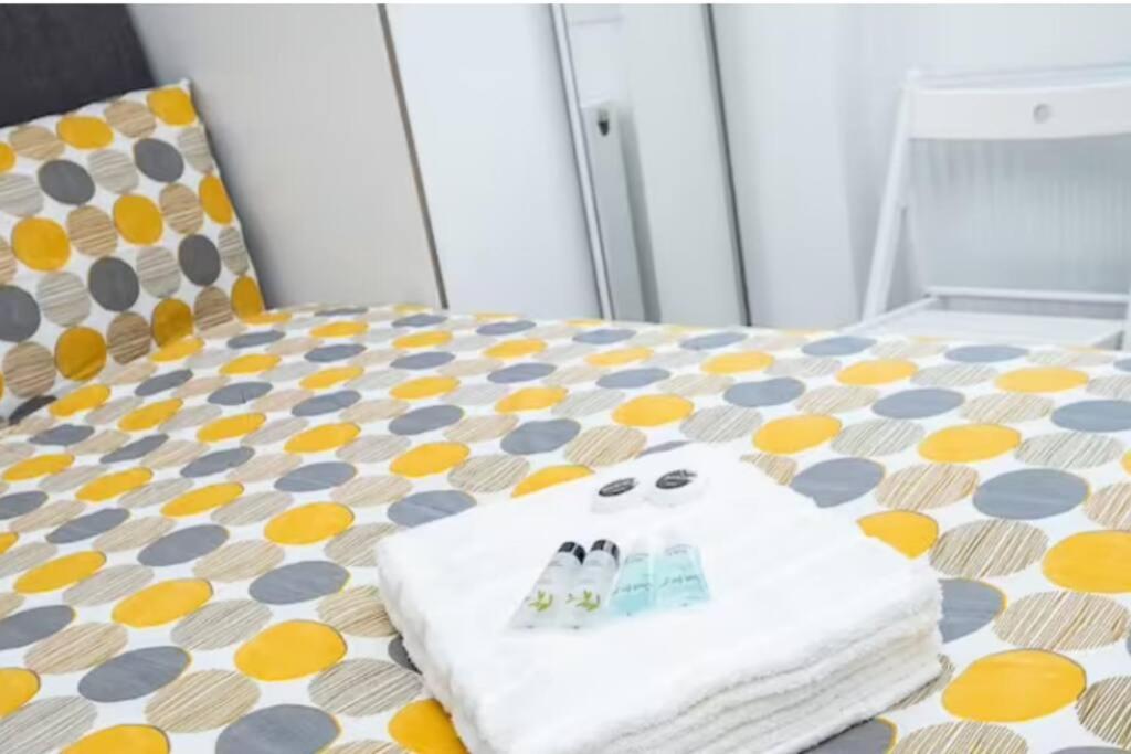Great Location Service And Stay Double Ensuite Room With Shared Kitchen- 5Mins Walk From Tufnell Park Лондон Екстериор снимка