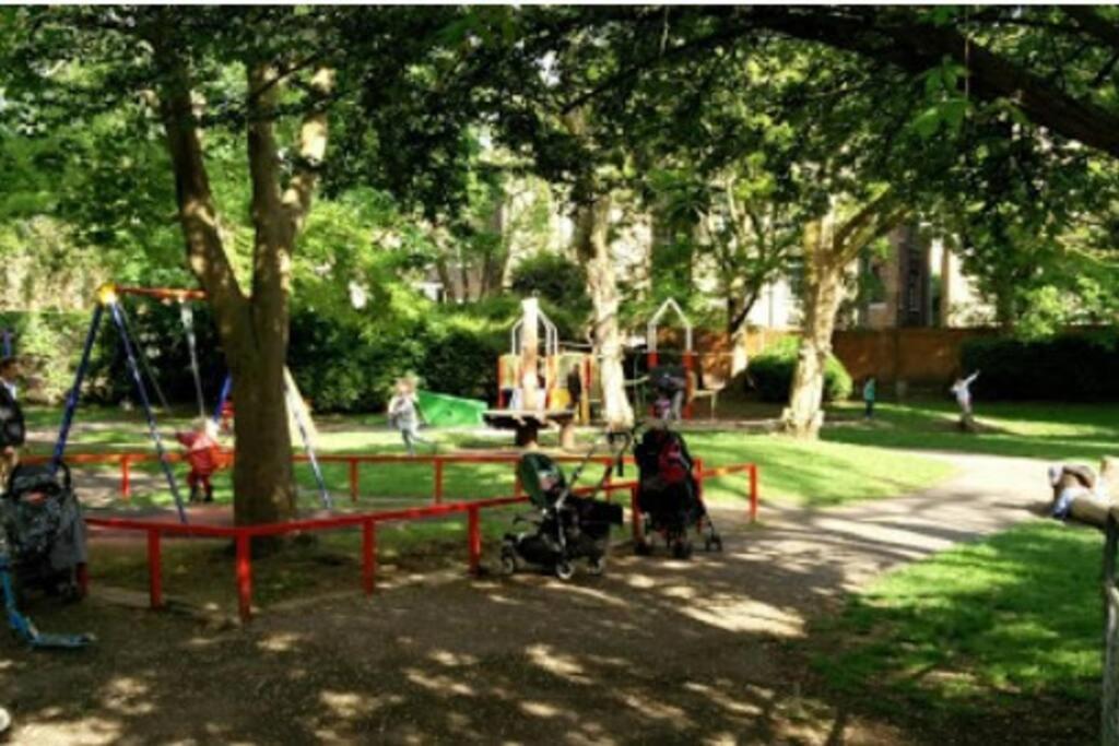Great Location Service And Stay Double Ensuite Room With Shared Kitchen- 5Mins Walk From Tufnell Park Лондон Екстериор снимка